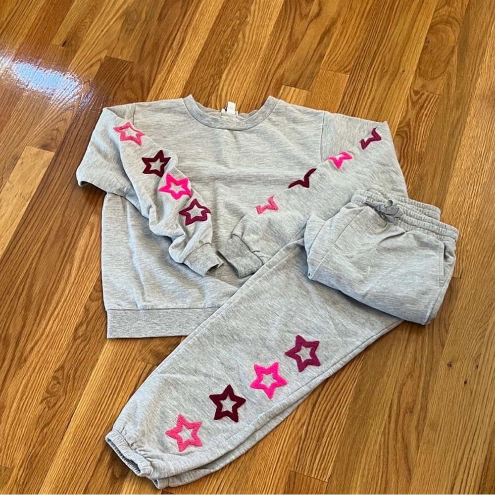 Splendid size 14 Gray Star Appliqué Sweatshirt & Jogger Set